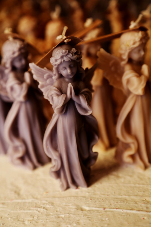 خرید شمع فرشته بسیار زیبا و ظریف رنگ نسکافه ای