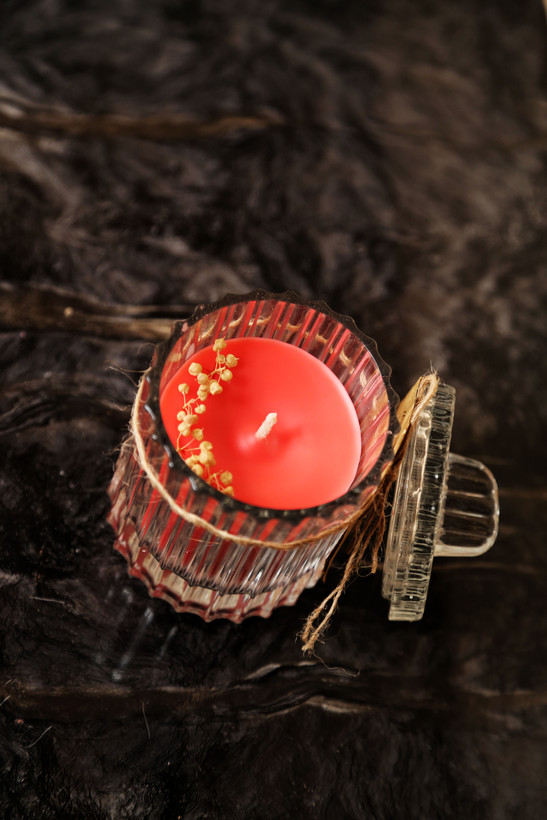 خرید شمع گیاهی معطر سویا با رنگ قرمز